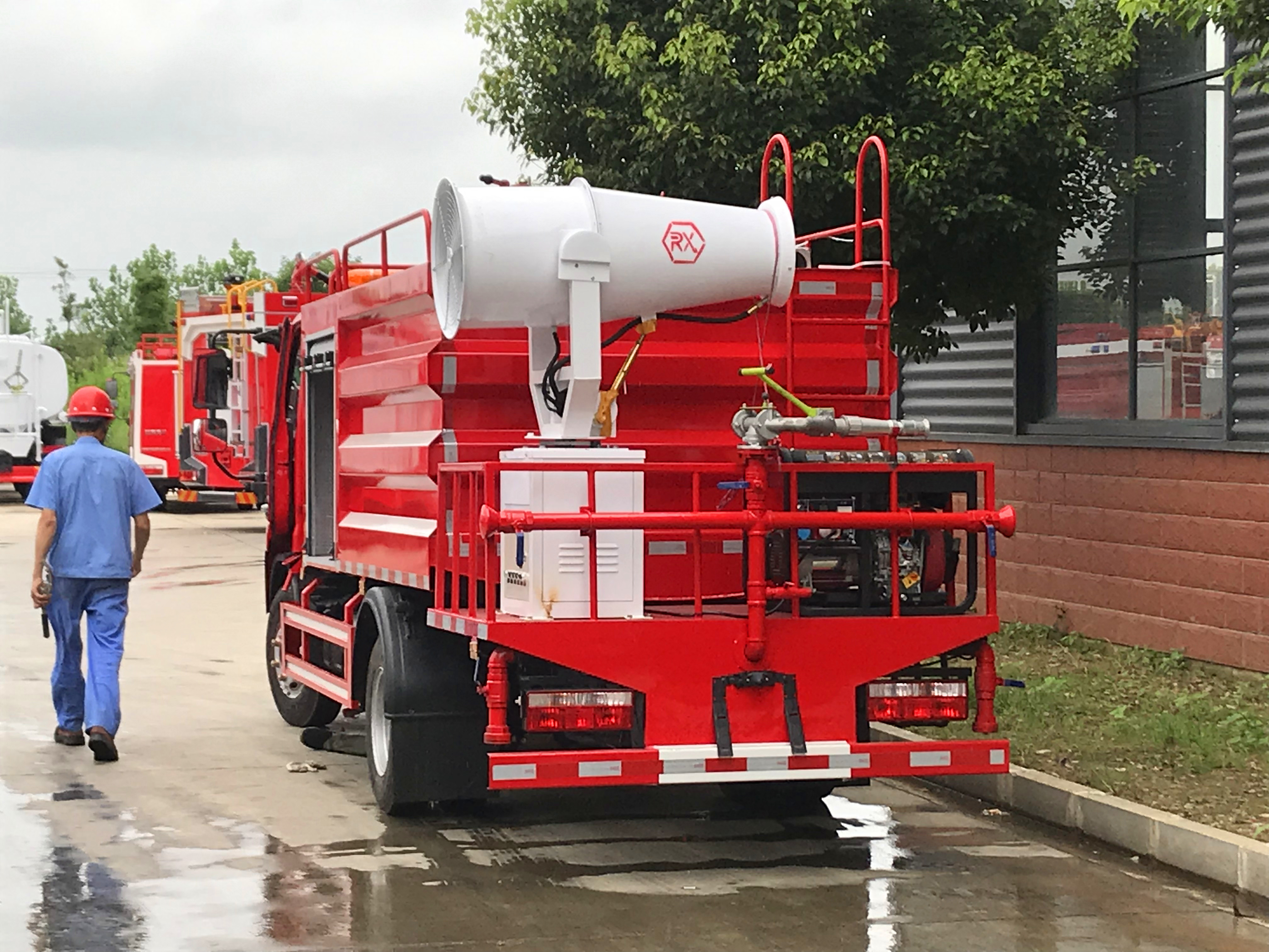 �|�L4����^(q��)��ˮ����܇�����F�ڣ�