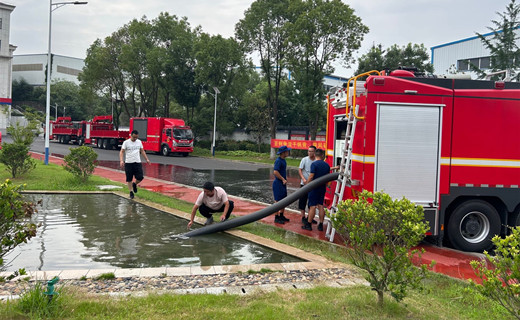 �ǵ¿�13��ˮ����ĭ����܇�����Xһ�v