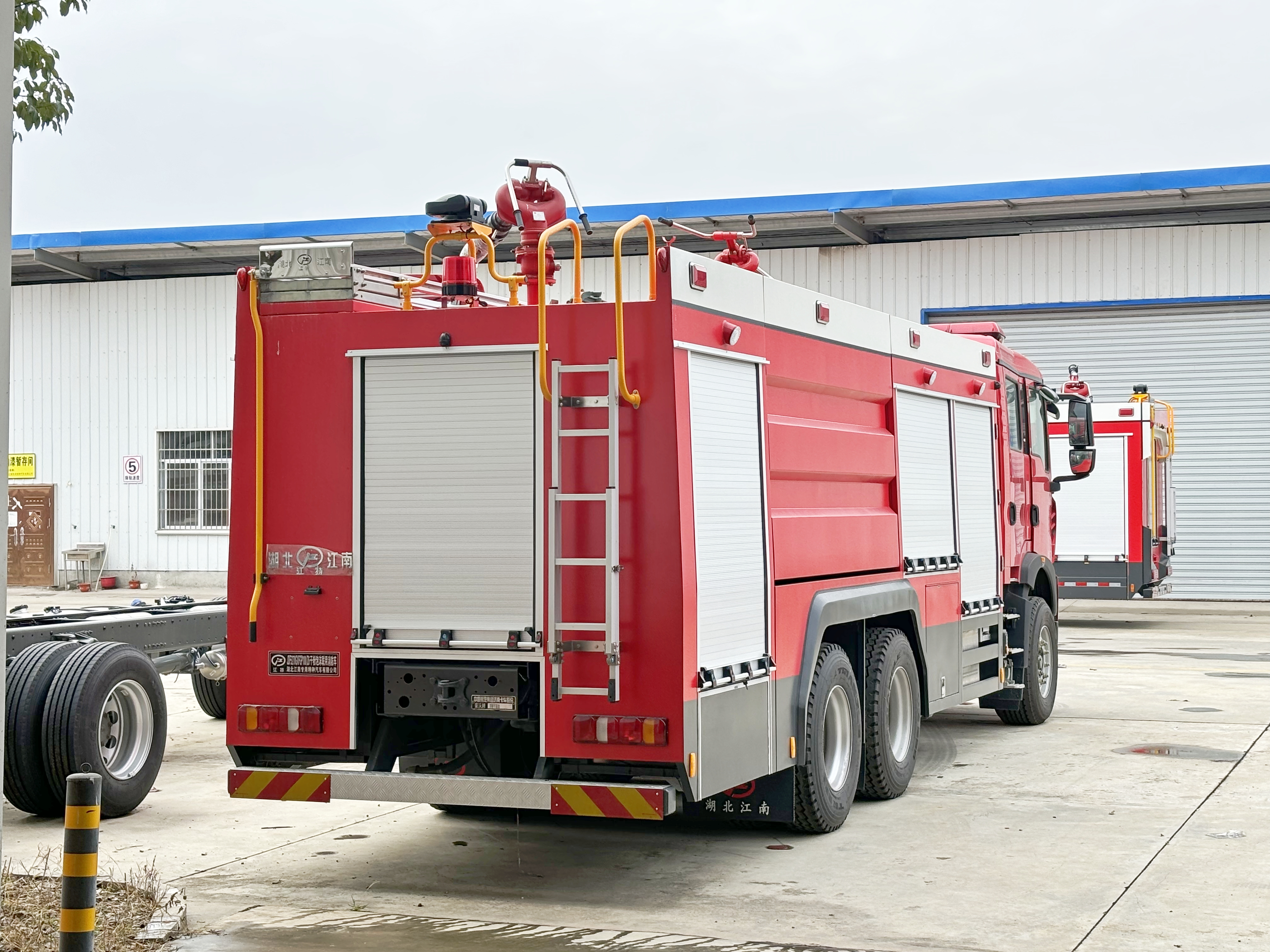 ������(gu��)��10���ɷ���ĭˮ(li��n)������܇